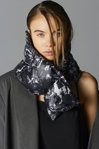 SPACE DOWN SCARF